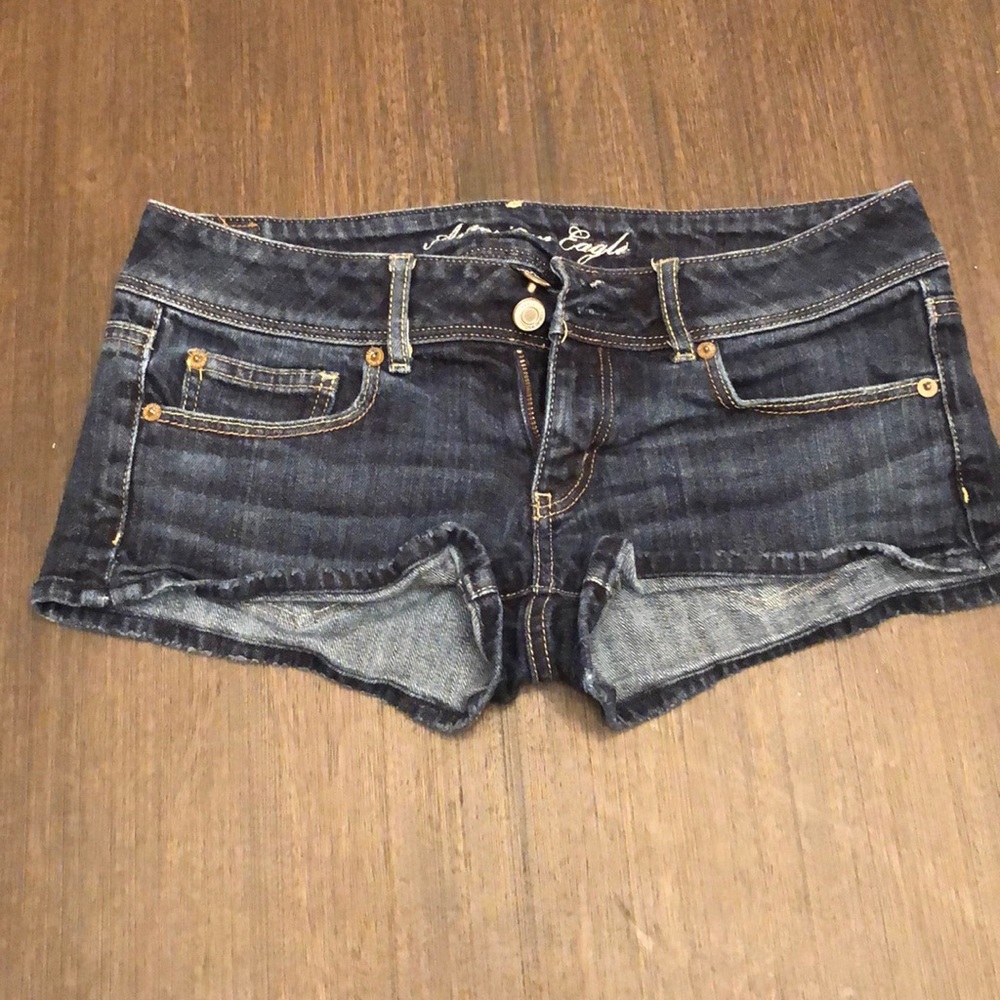 American Eagle short pants